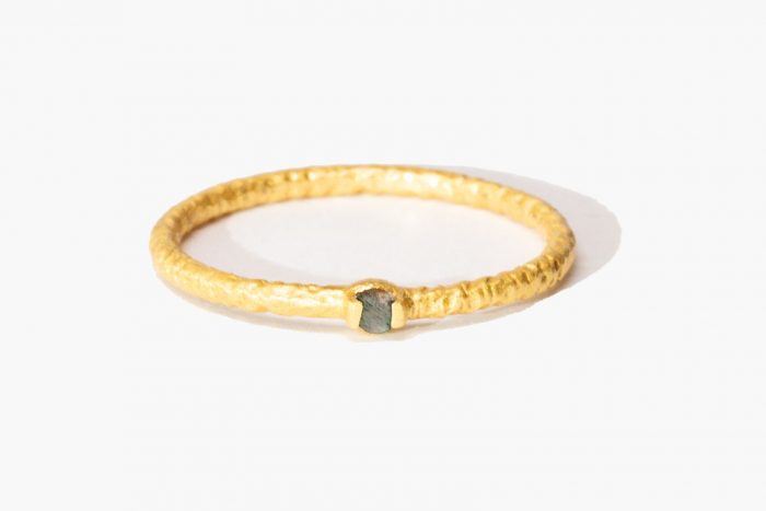 Altua Ring Labradorite