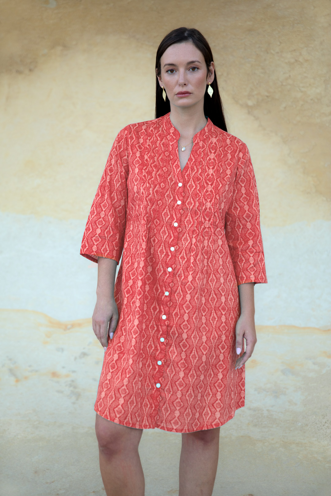 CAM06-ETNIC-CORAL